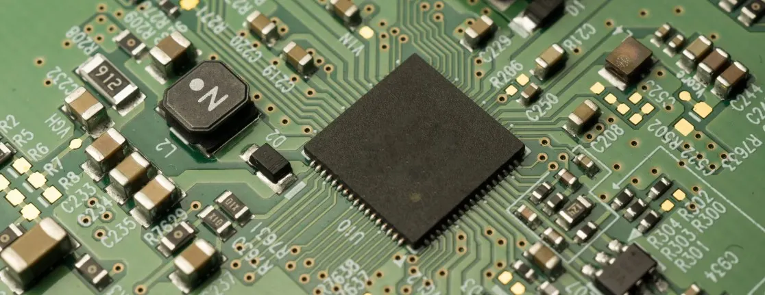 Assembled HDI PCB with fine-pitch components